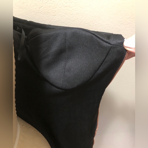 XSCAPE Midi Black Dress Off Shoulder. - Picture 2 of 4